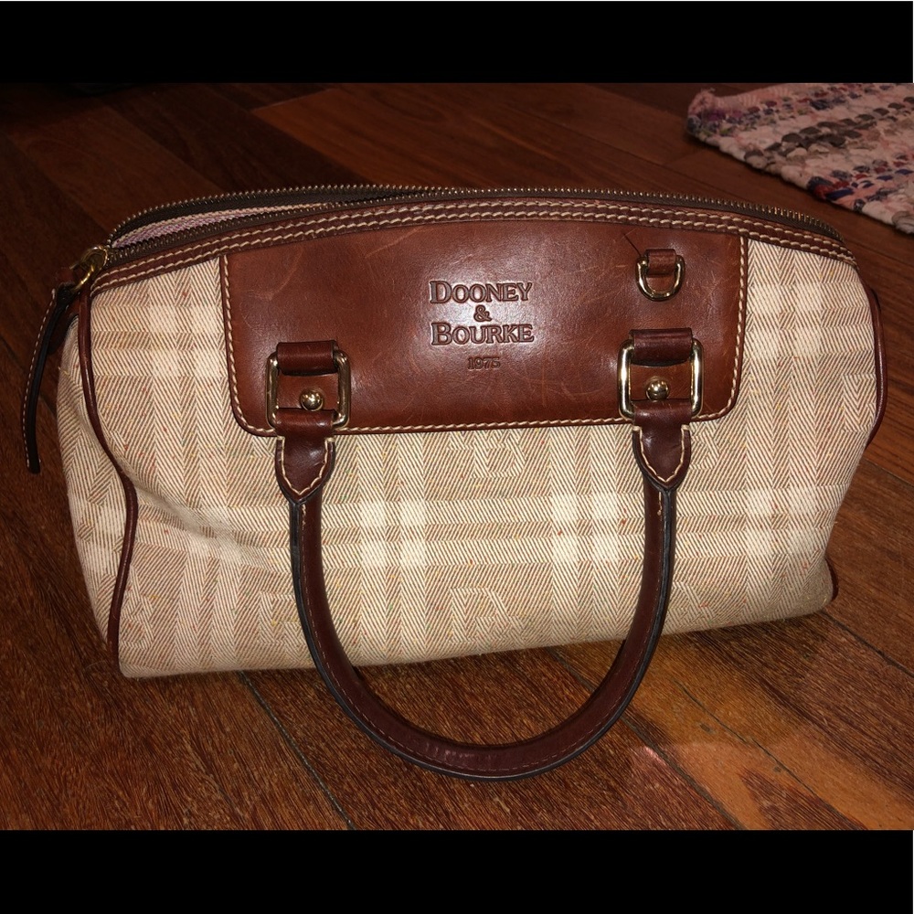 Dooney & Bourke Purse